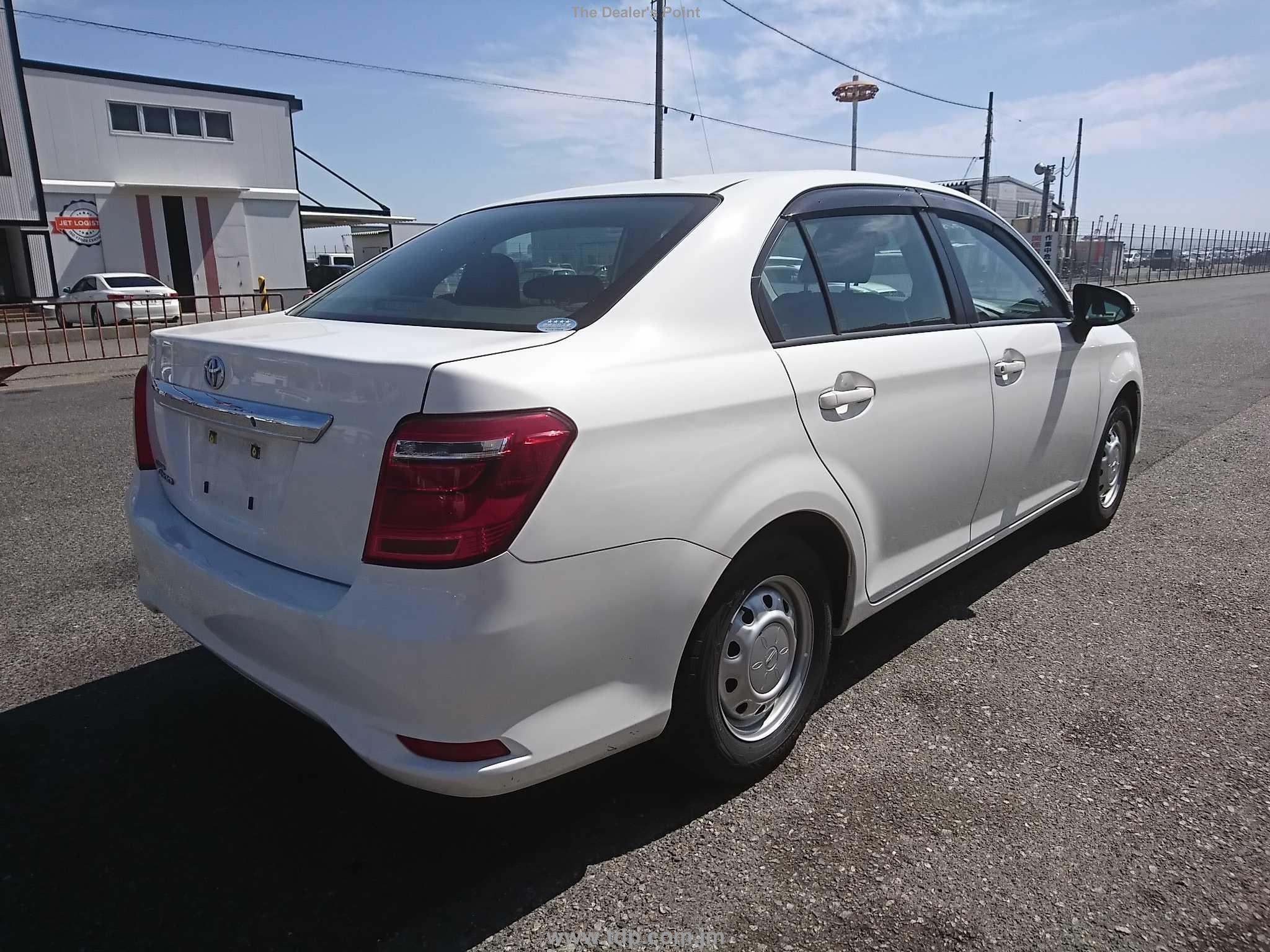 TOYOTA COROLLA AXIO 2018 Image 25