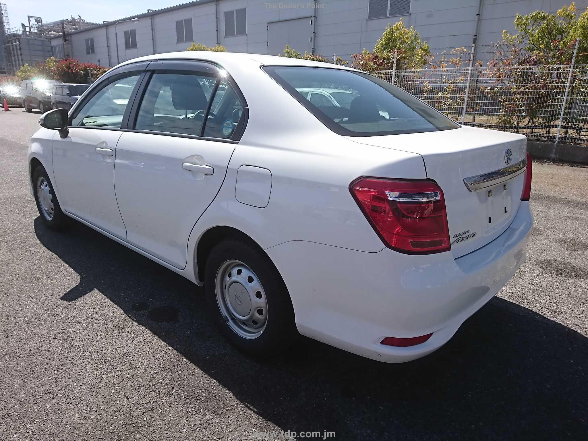 TOYOTA COROLLA AXIO 2018 Image 10