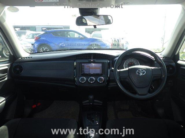 TOYOTA COROLLA AXIO 2018 Image 25