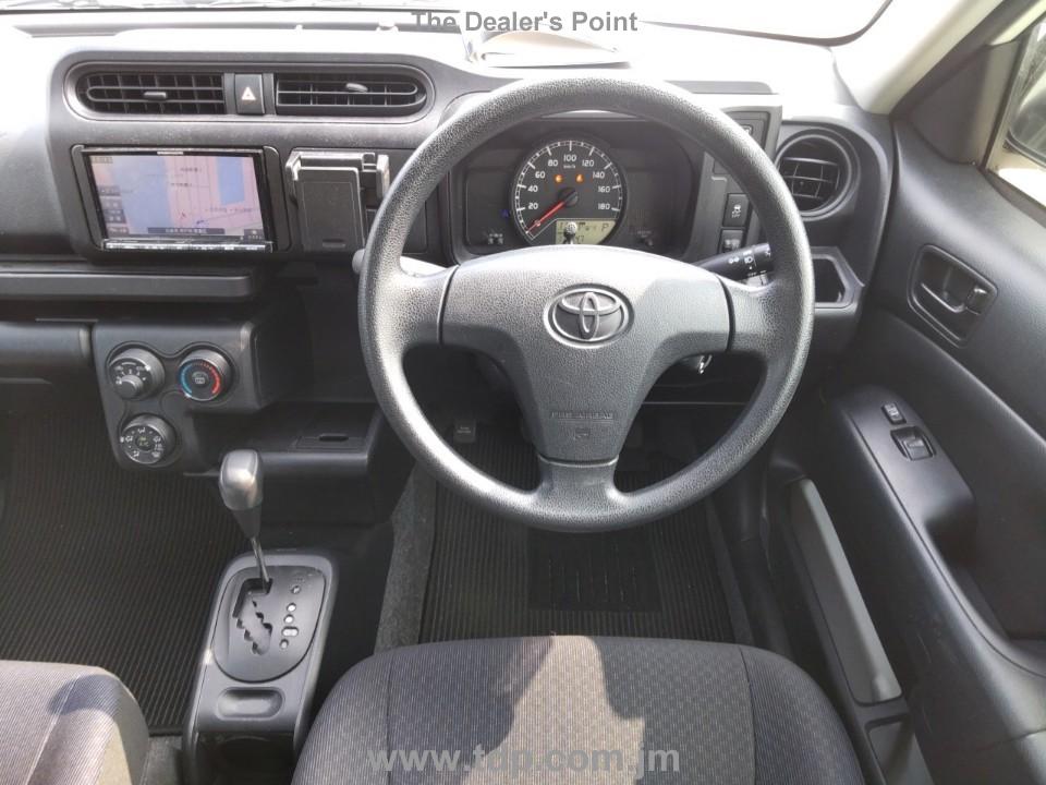 TOYOTA PROBOX 2018 Image 8