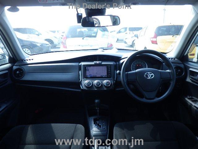 TOYOTA COROLLA AXIO 2018 Image 27