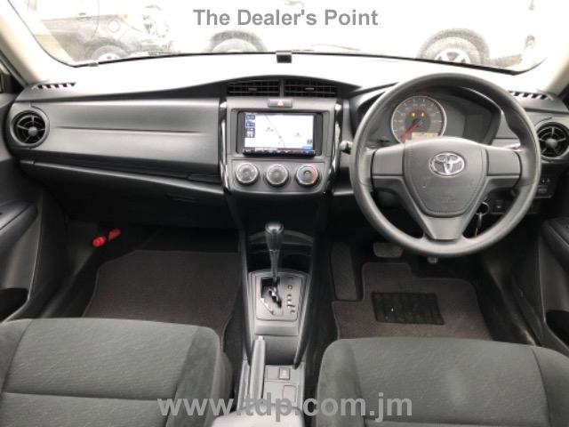 TOYOTA COROLLA AXIO 2018 Image 4