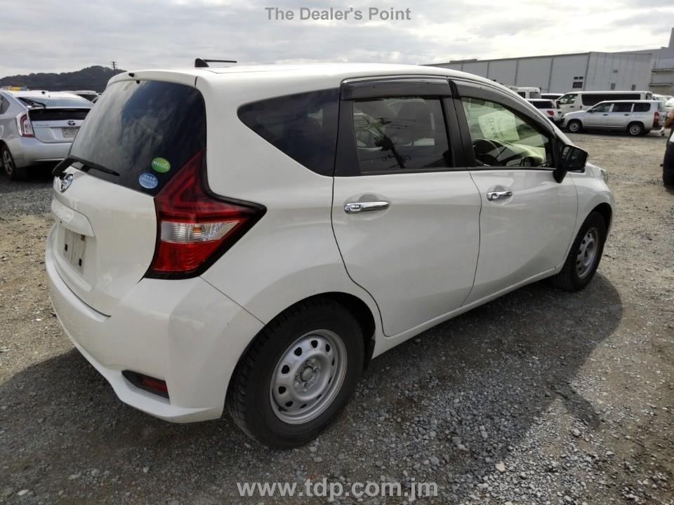 NISSAN NOTE 2018 Image 2