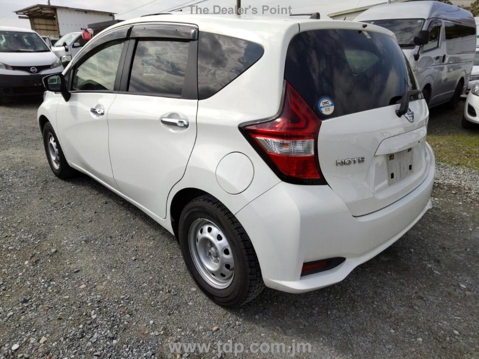 NISSAN NOTE 2018 Image 4