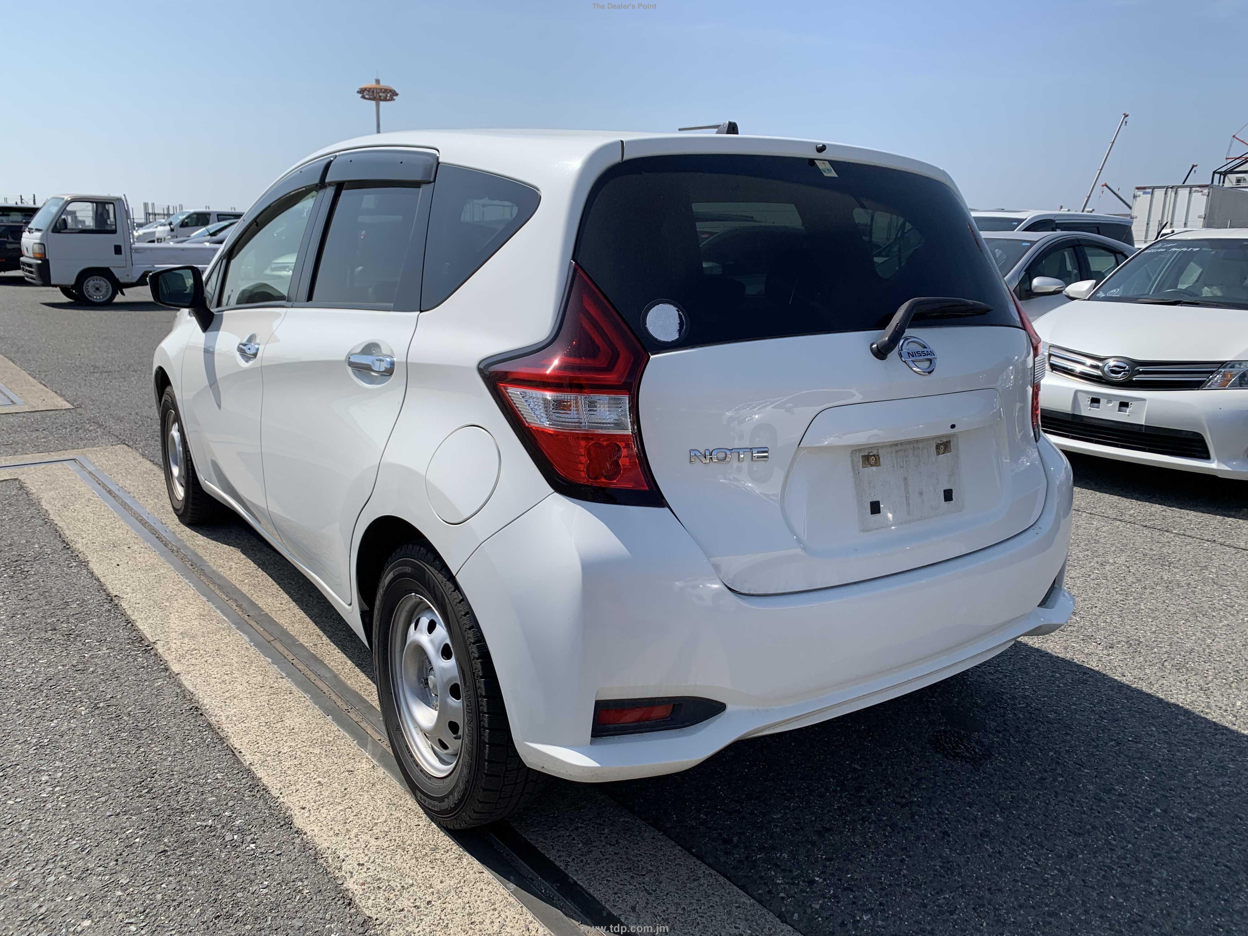 NISSAN NOTE 2018 Image 31