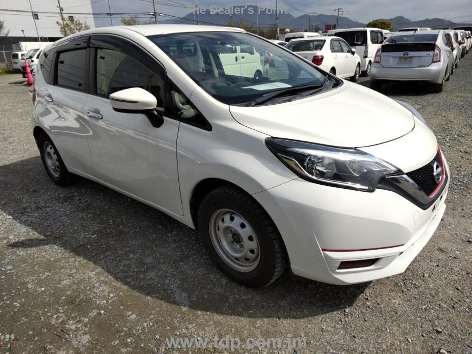 NISSAN NOTE 2018 Image 6