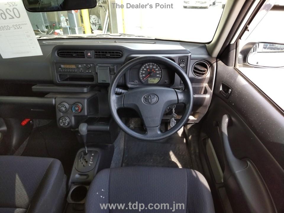 TOYOTA PROBOX 2018 Image 8