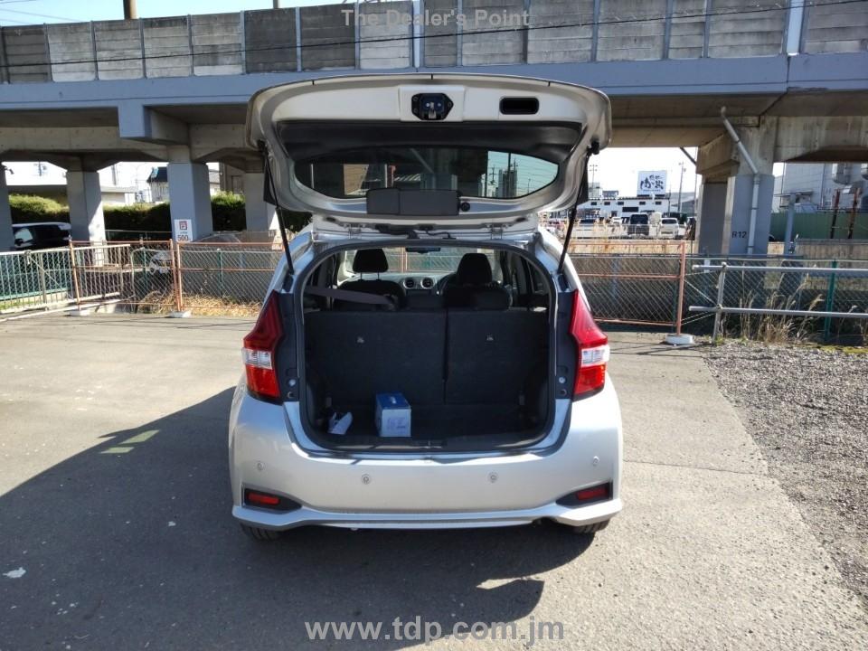 NISSAN NOTE 2018 Image 7