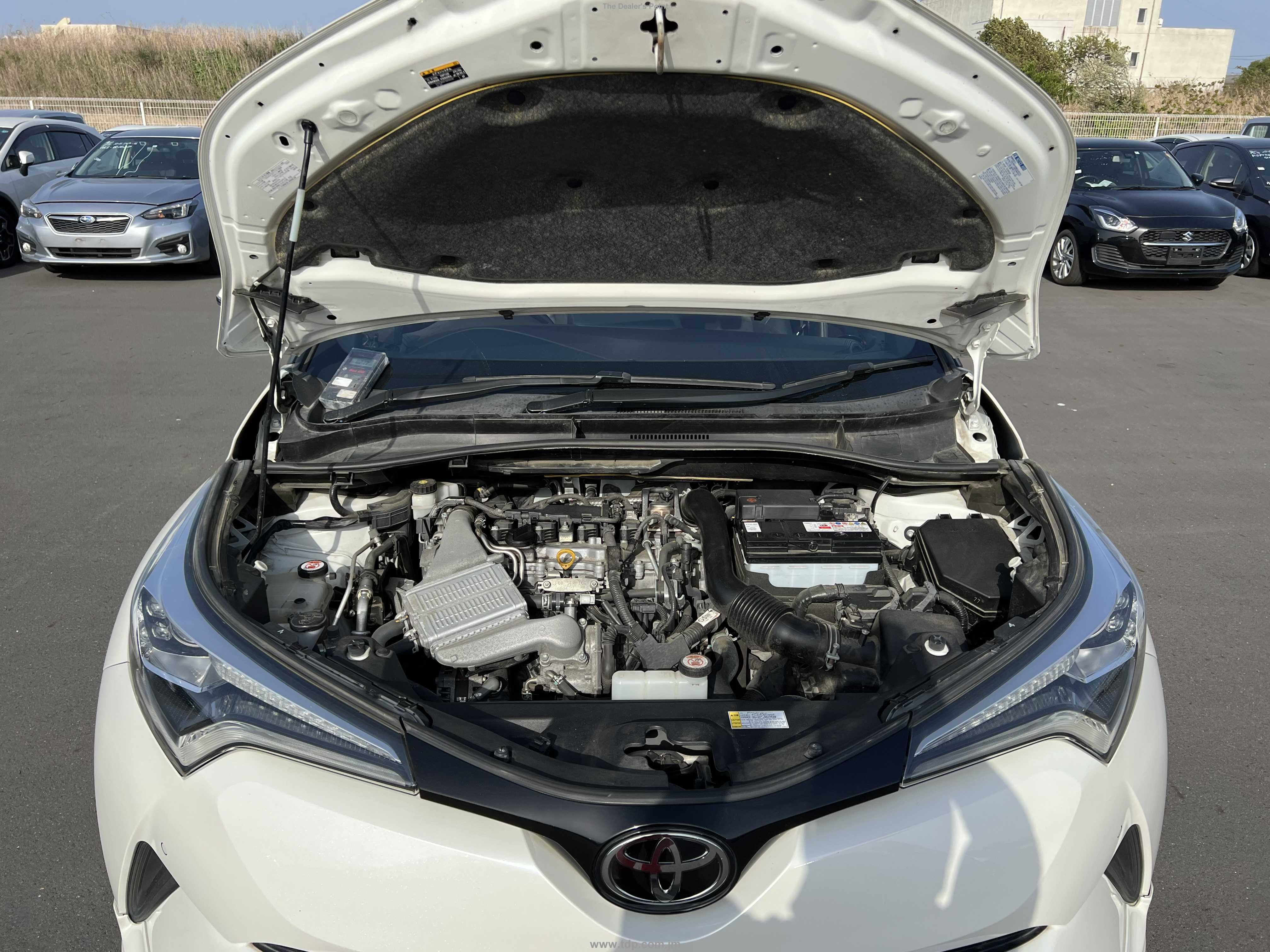 TOYOTA C-HR 2017 Image 25