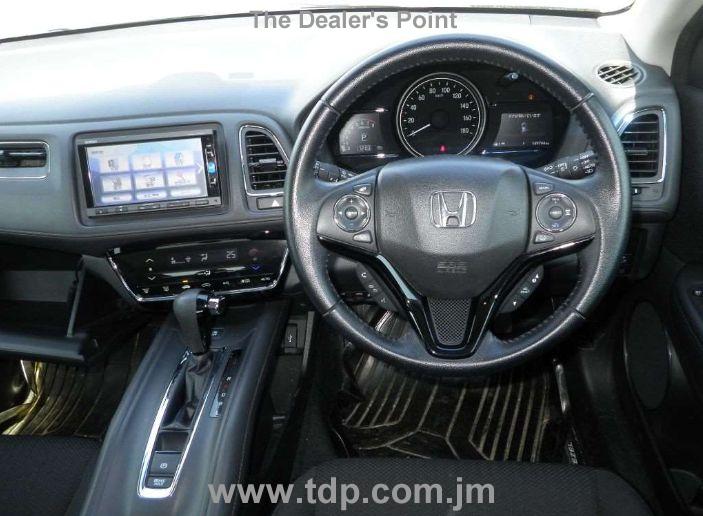 HONDA VEZEL 2017 Image 6