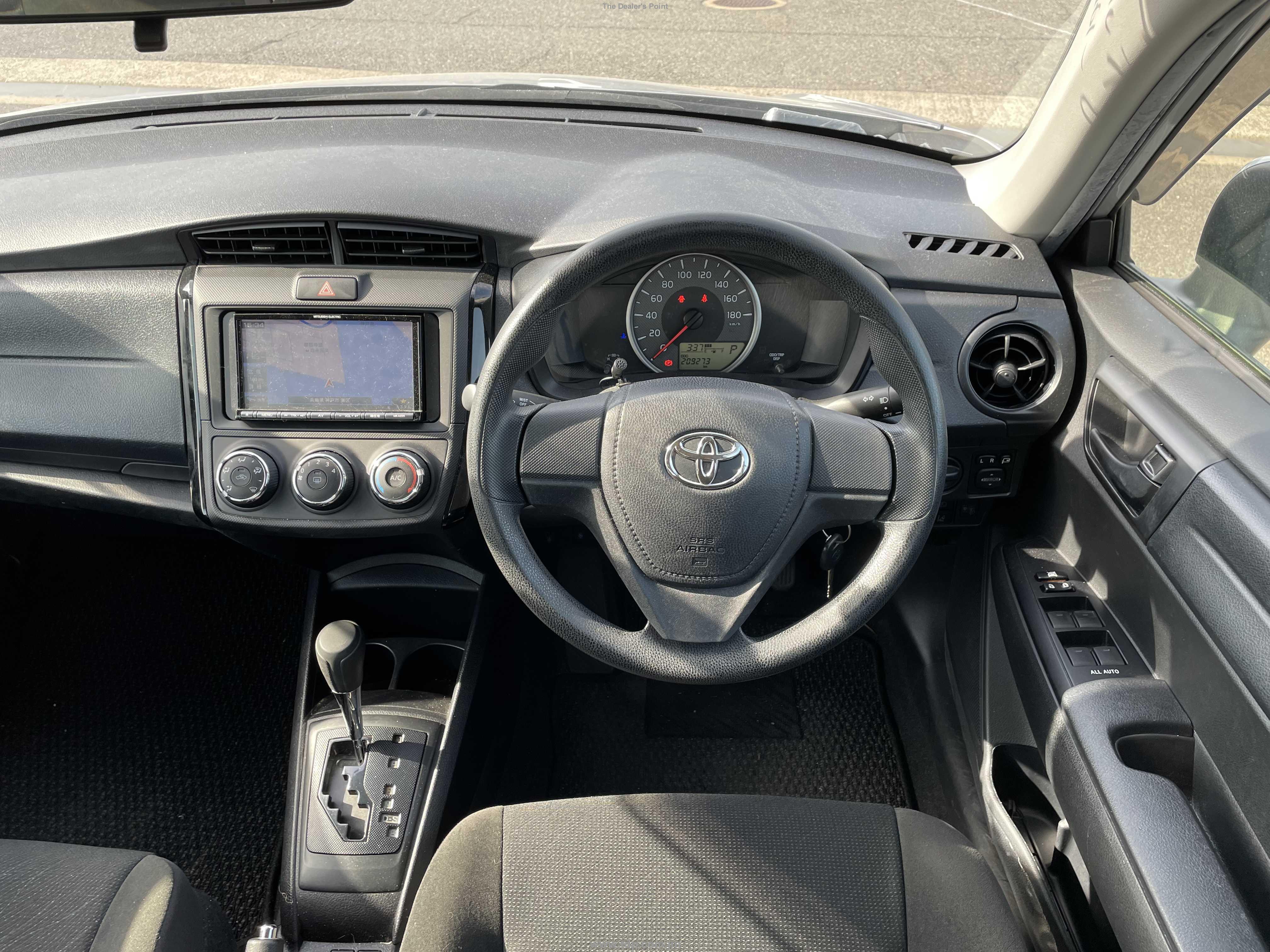 TOYOTA COROLLA AXIO 2018 Image 30