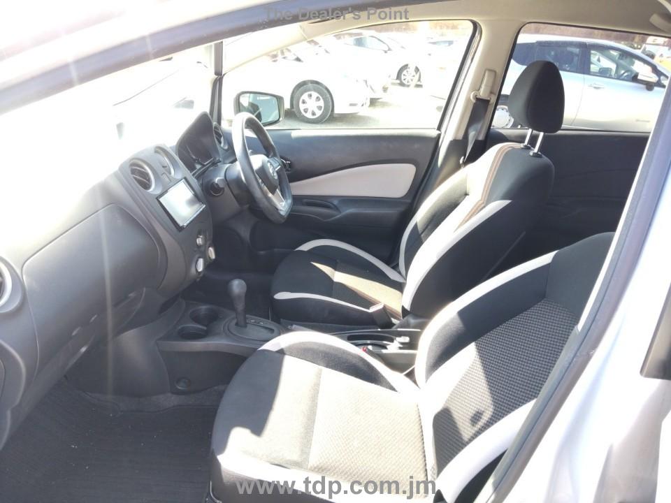 NISSAN NOTE 2018 Image 20