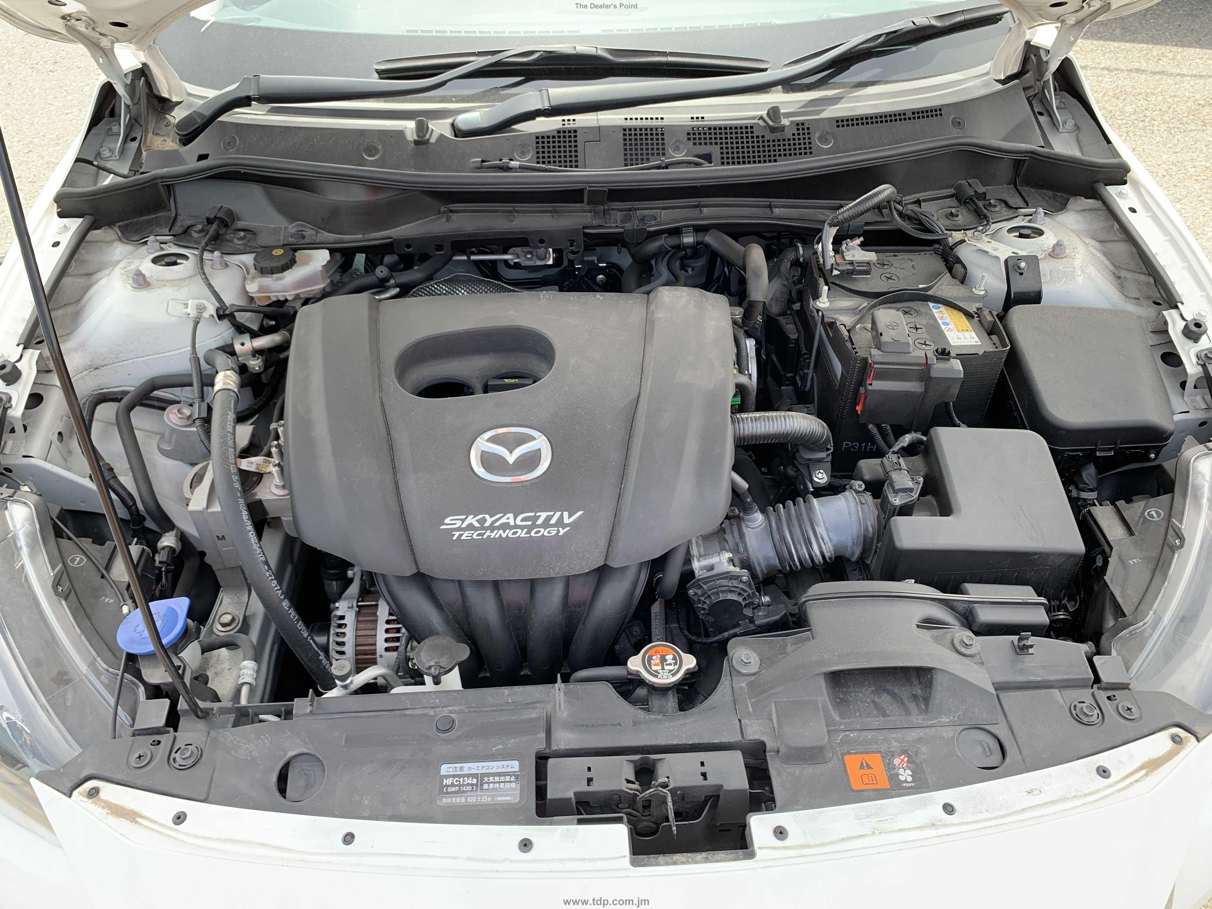 MAZDA DEMIO 2018 Image 12