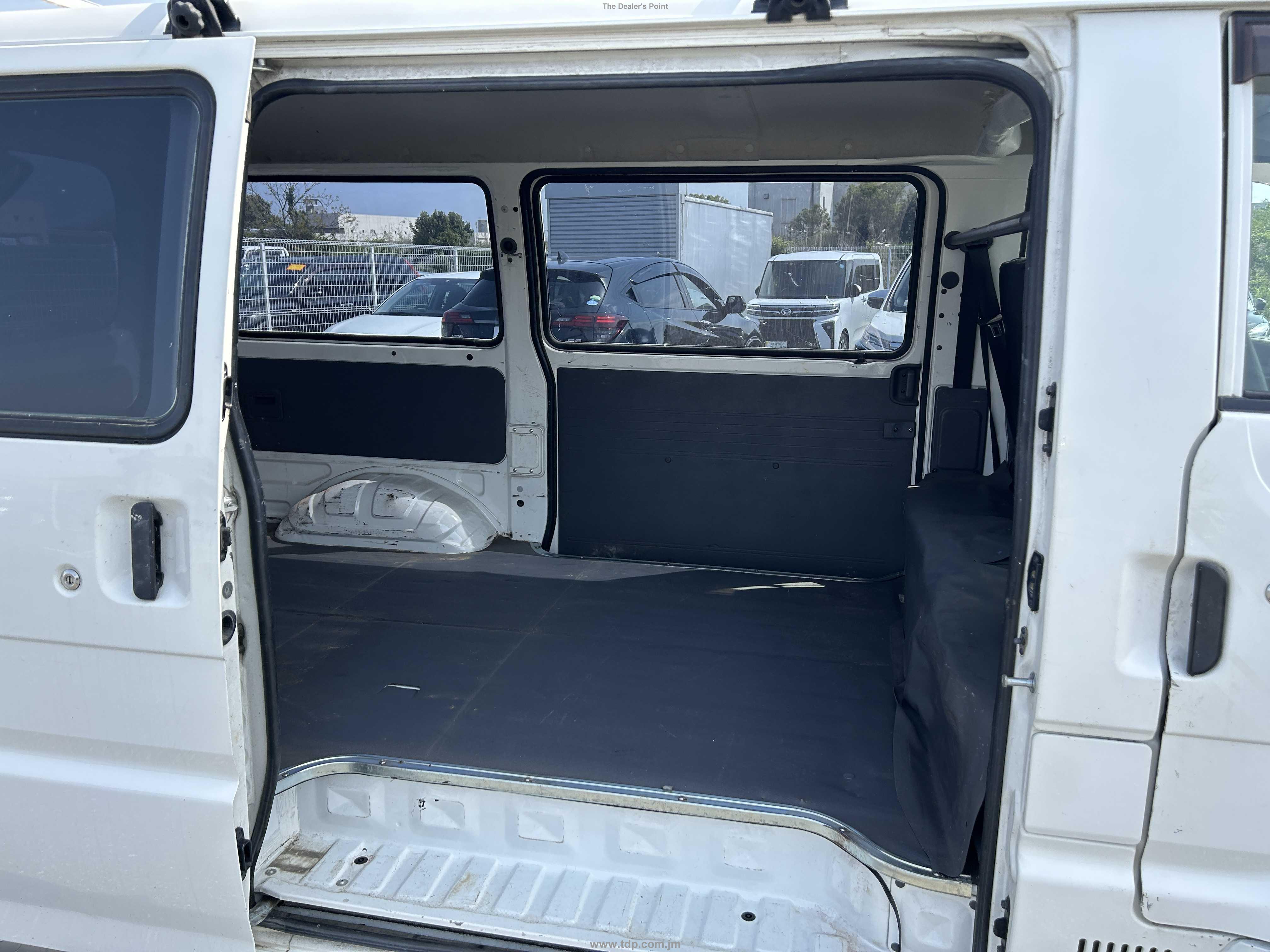 MAZDA BONGO 2018 Image 25