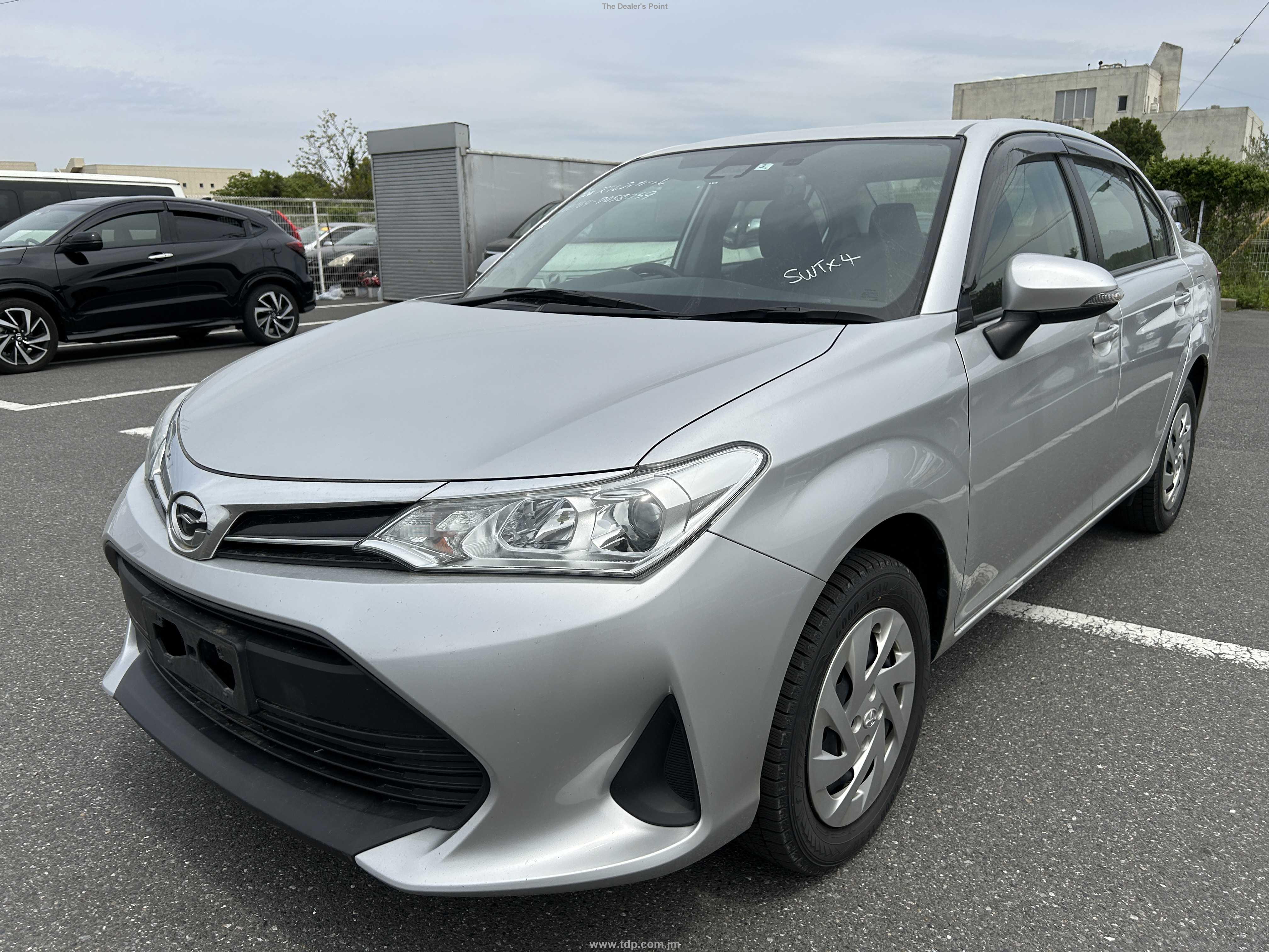 TOYOTA COROLLA AXIO 2018 Image 2