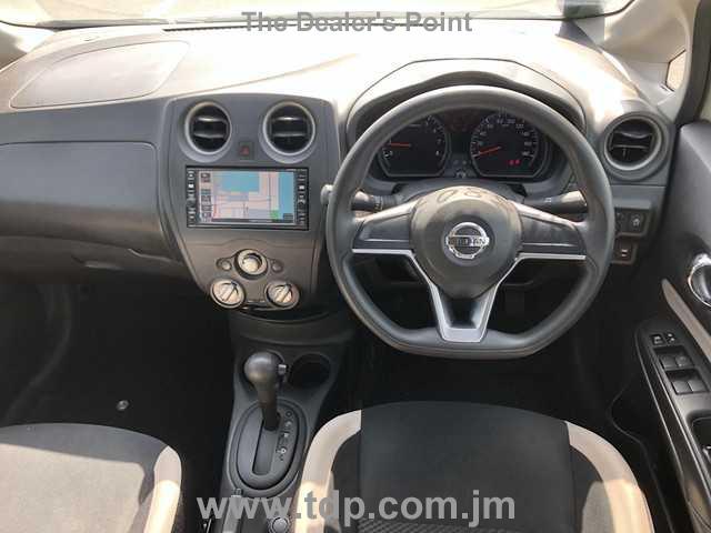 NISSAN NOTE 2017 Image 22