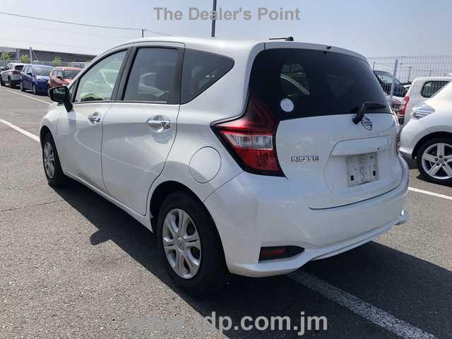 NISSAN NOTE 2017 Image 25