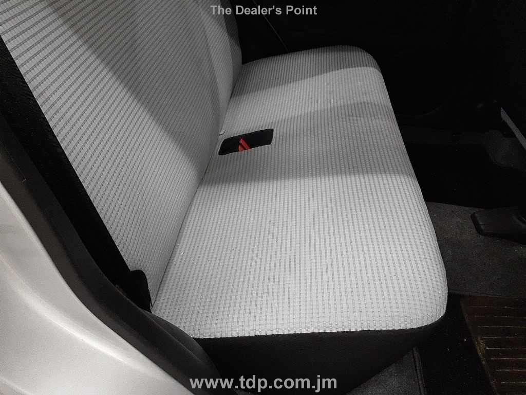 SUZUKI ALTO 2018 Image 10