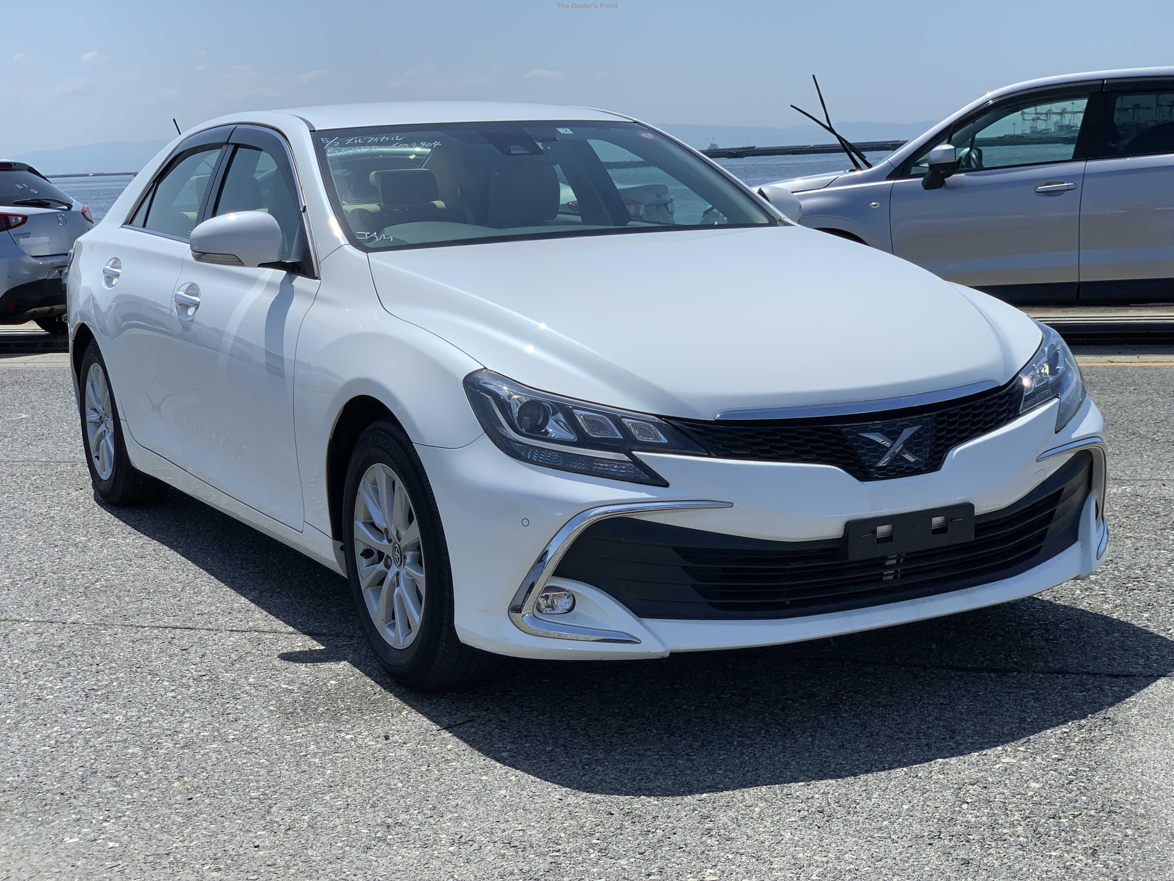 TOYOTA MARK X 2017 Image 3