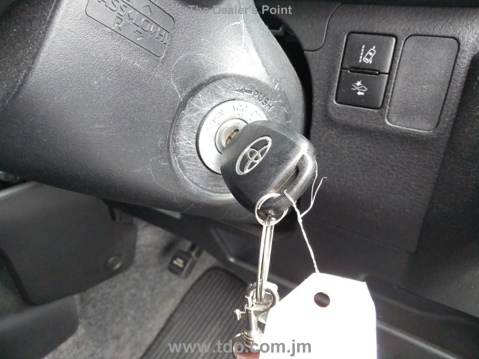 TOYOTA SUCCEED 2018 Image 19