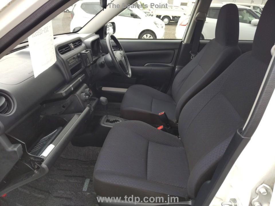 TOYOTA PROBOX 2018 Image 20