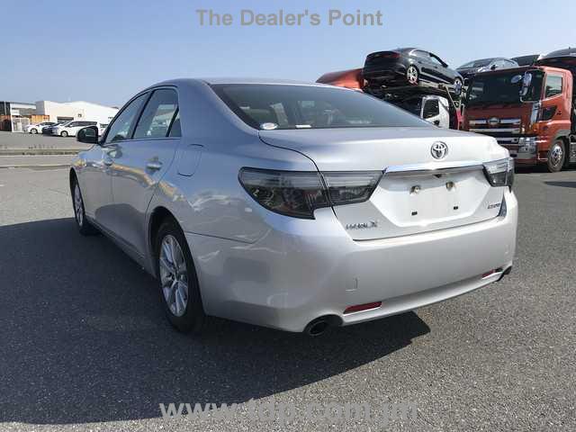 TOYOTA MARK X 2017 Image 23