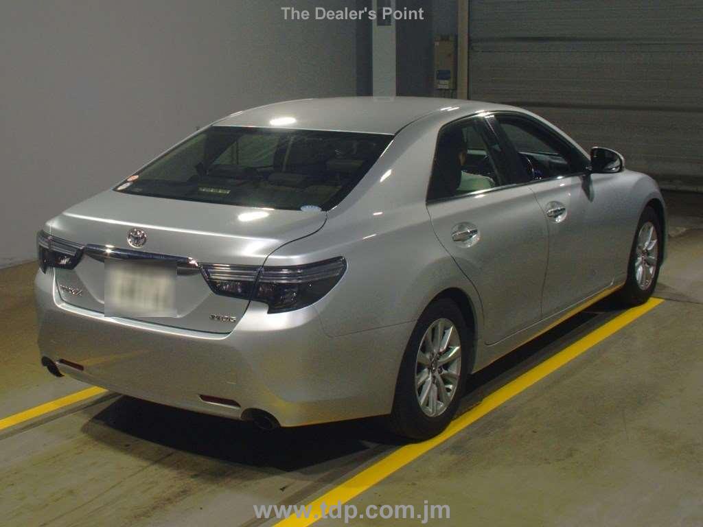 TOYOTA MARK X 2017 Image 2