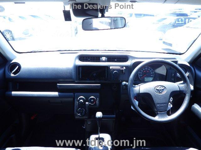 TOYOTA PROBOX 2018 Image 30