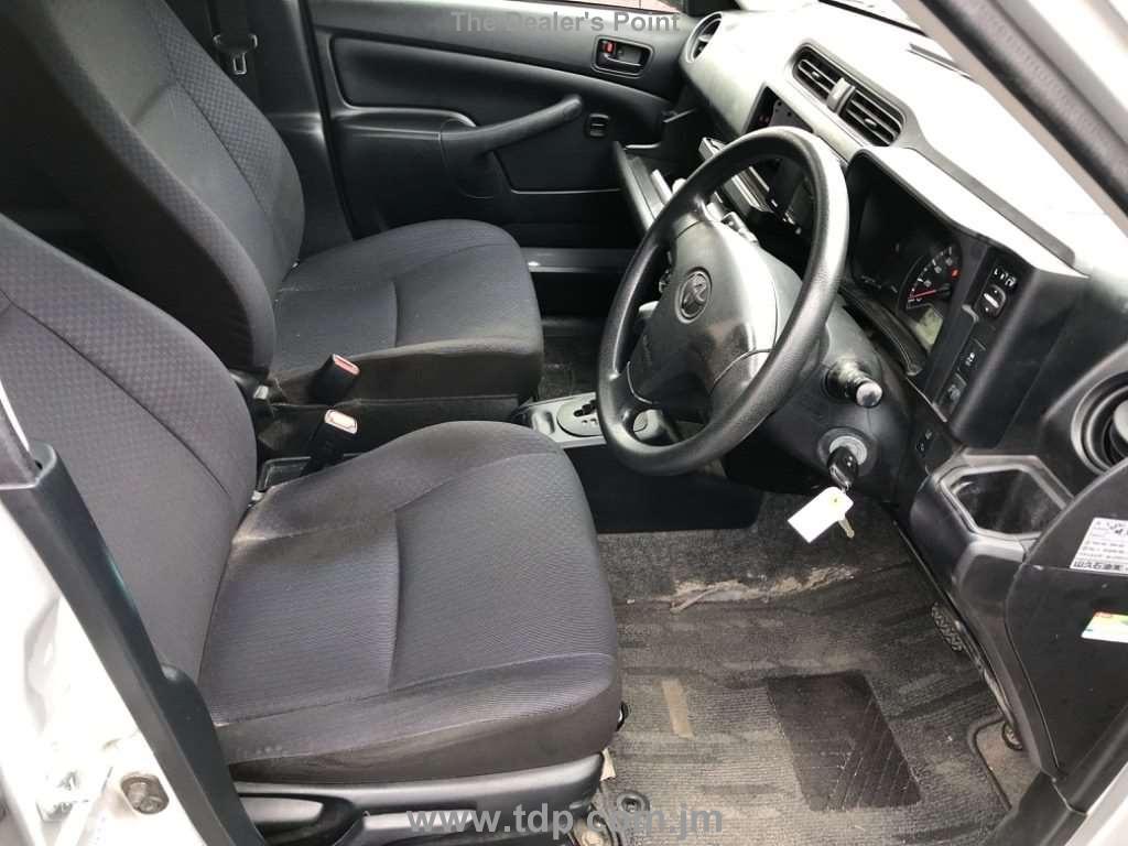 TOYOTA PROBOX 2018 Image 5