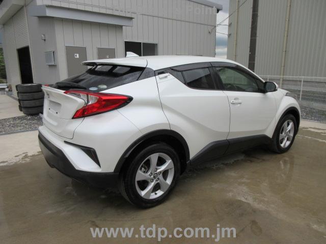 TOYOTA C-HR 2017 Image 3