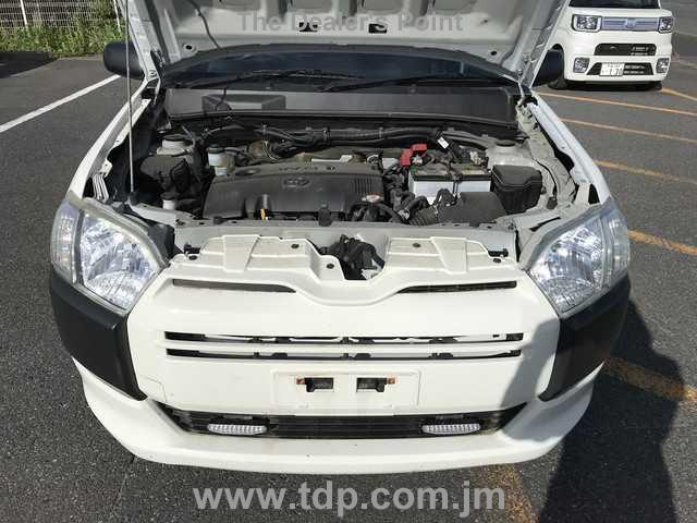 TOYOTA PROBOX 2018 Image 30
