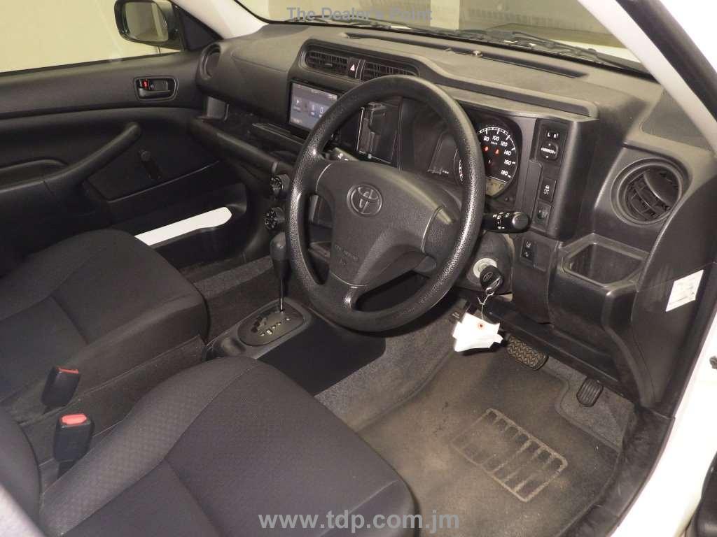 TOYOTA PROBOX 2018 Image 5