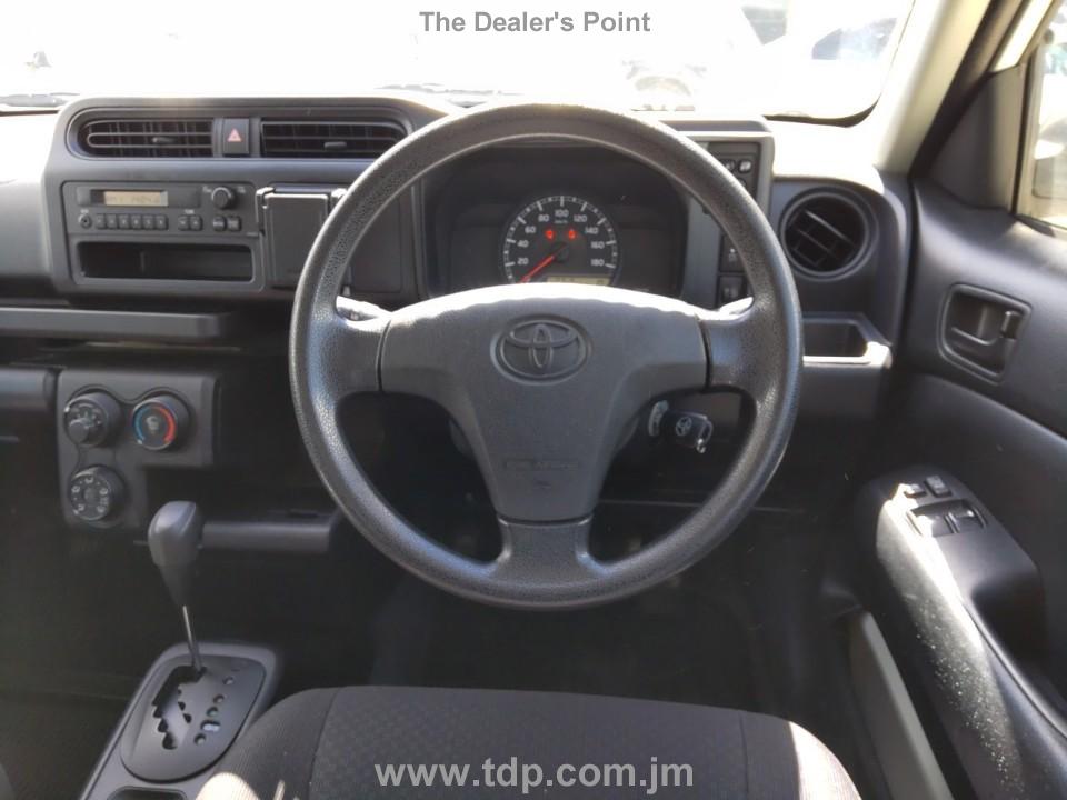 TOYOTA PROBOX 2018 Image 8