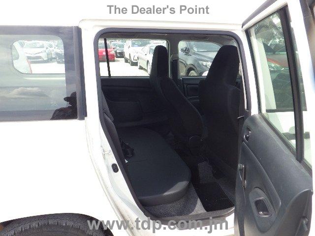 TOYOTA PROBOX 2018 Image 27
