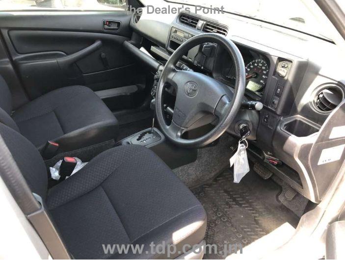 TOYOTA SUCCEED 2019 Image 5