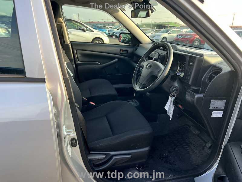 TOYOTA SUCCEED 2019 Image 21
