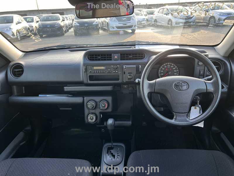 TOYOTA SUCCEED 2019 Image 23
