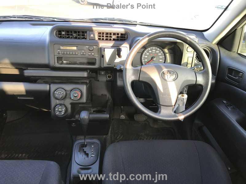 TOYOTA SUCCEED 2019 Image 12
