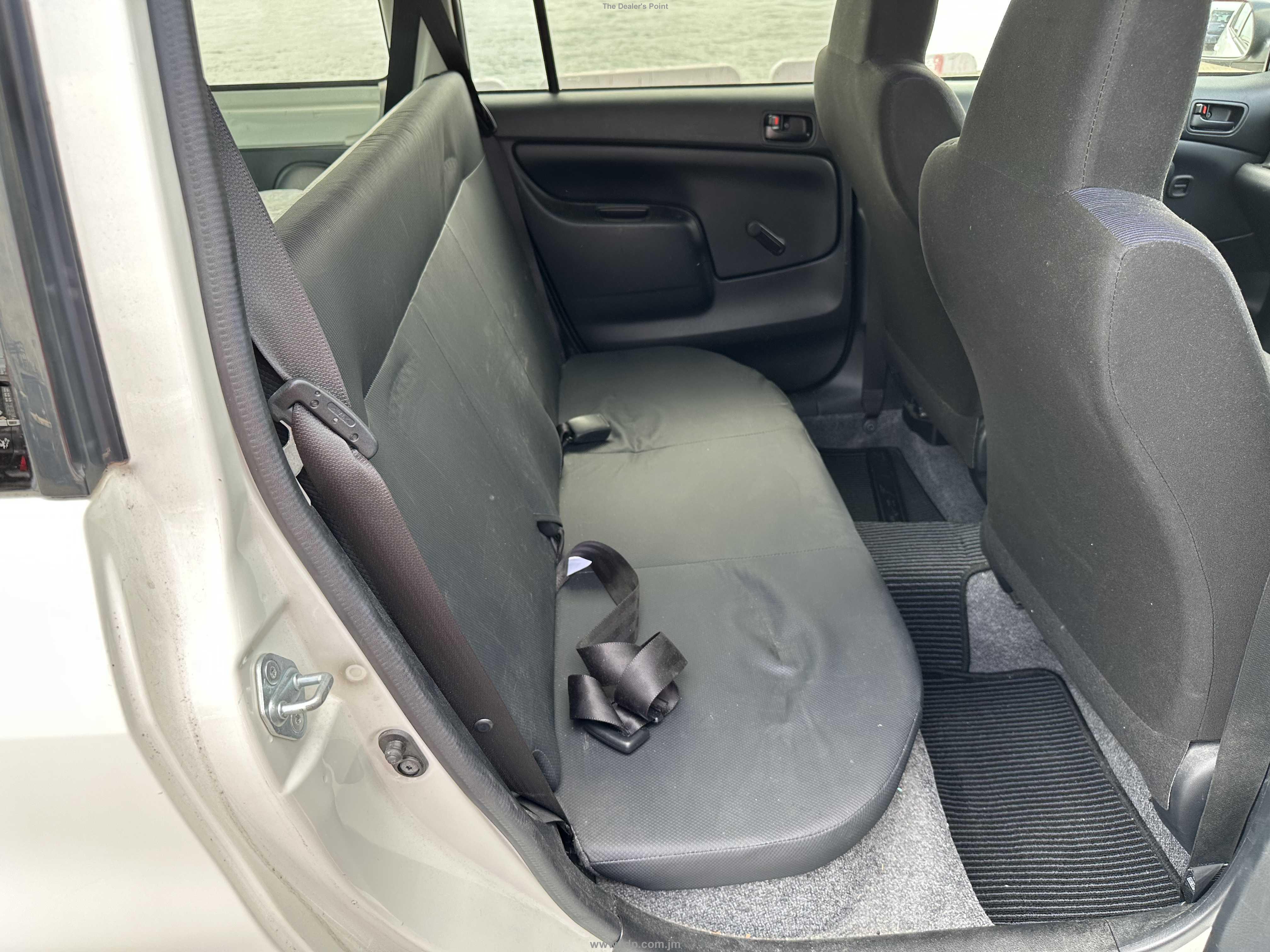 TOYOTA SUCCEED 2018 Image 23