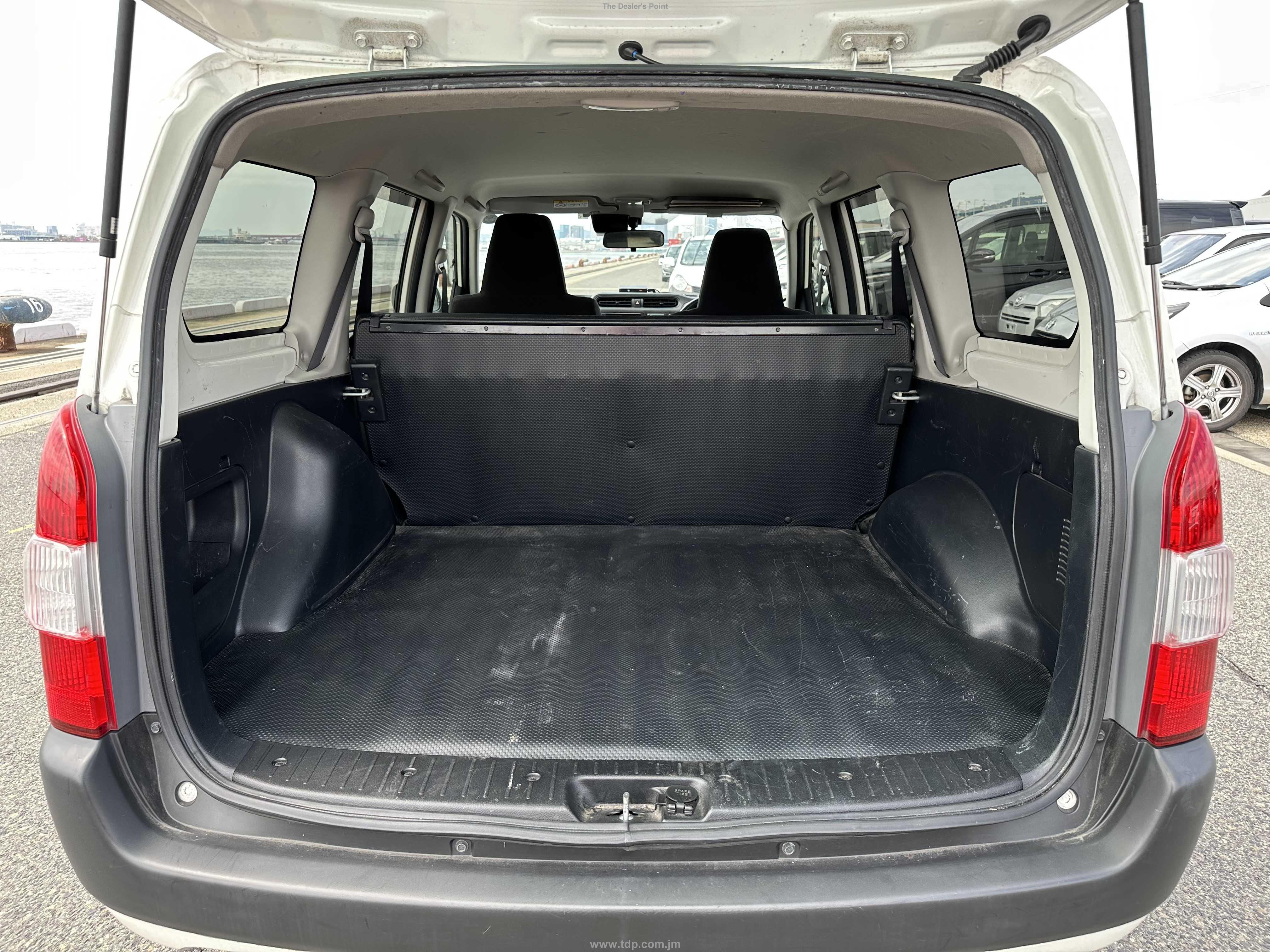 TOYOTA SUCCEED 2018 Image 31