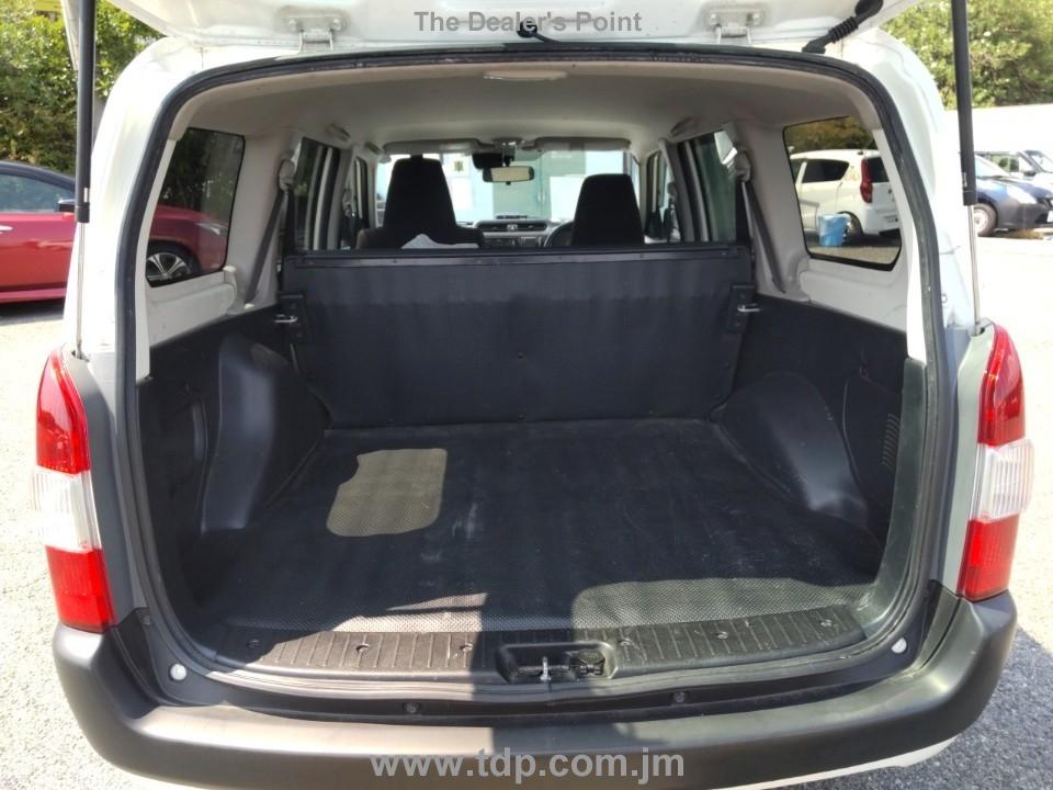TOYOTA SUCCEED 2018 Image 7