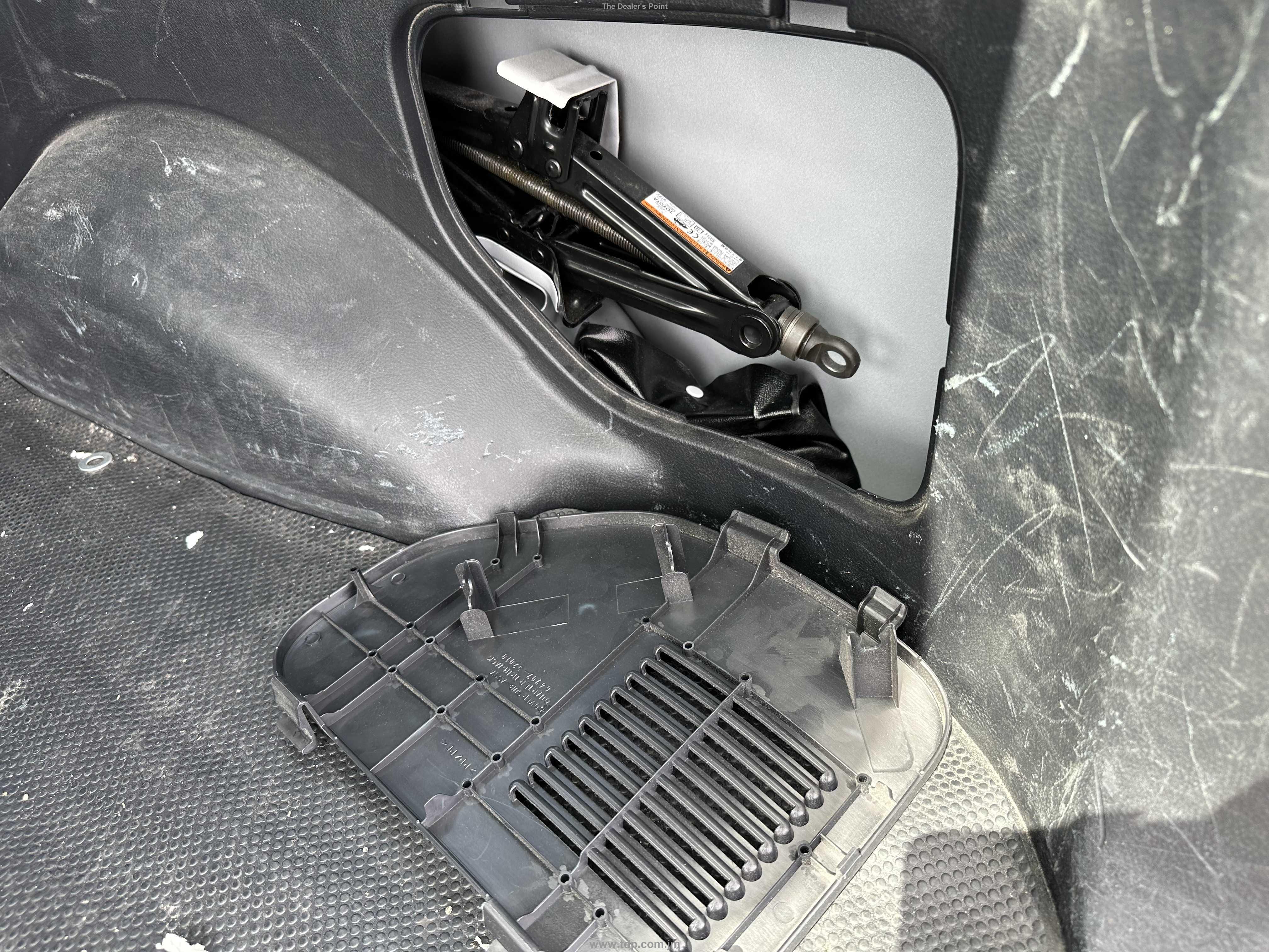 TOYOTA PROBOX 2018 Image 22