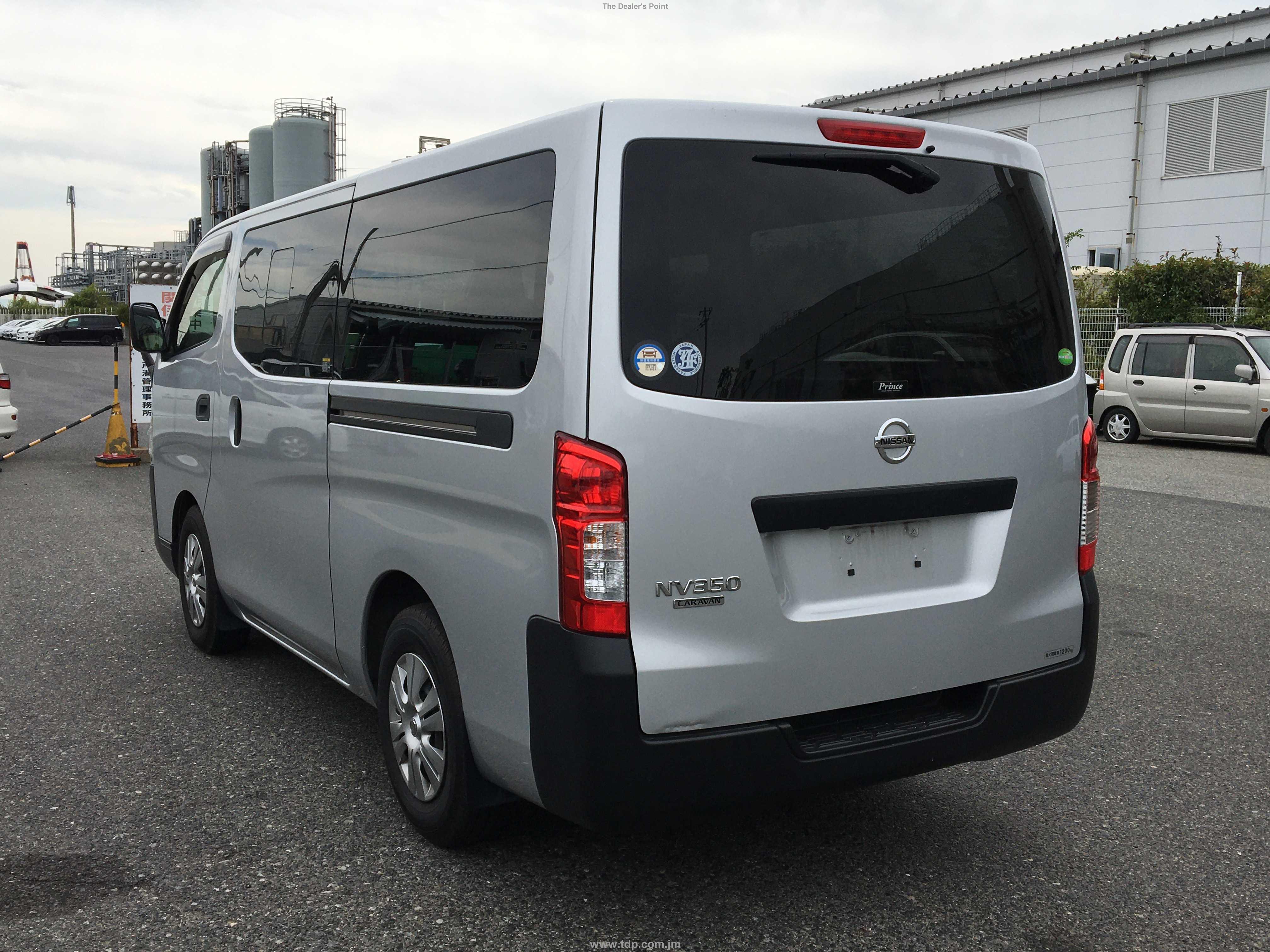 NISSAN NV350 CARAVAN 2017 Image 23