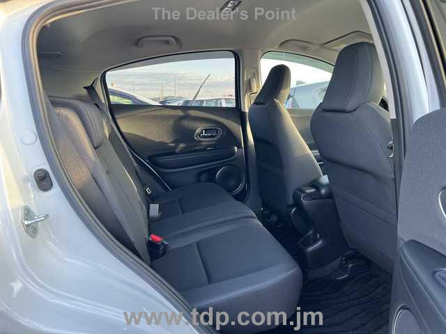 HONDA VEZEL 2018 Image 23