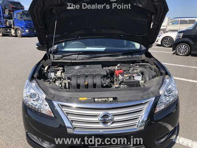 NISSAN SYLPHY 2018 Image 9