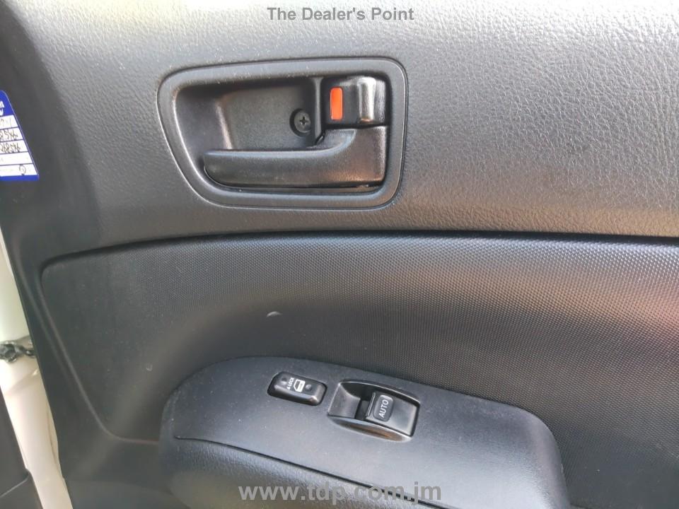 TOYOTA PROBOX 2018 Image 12
