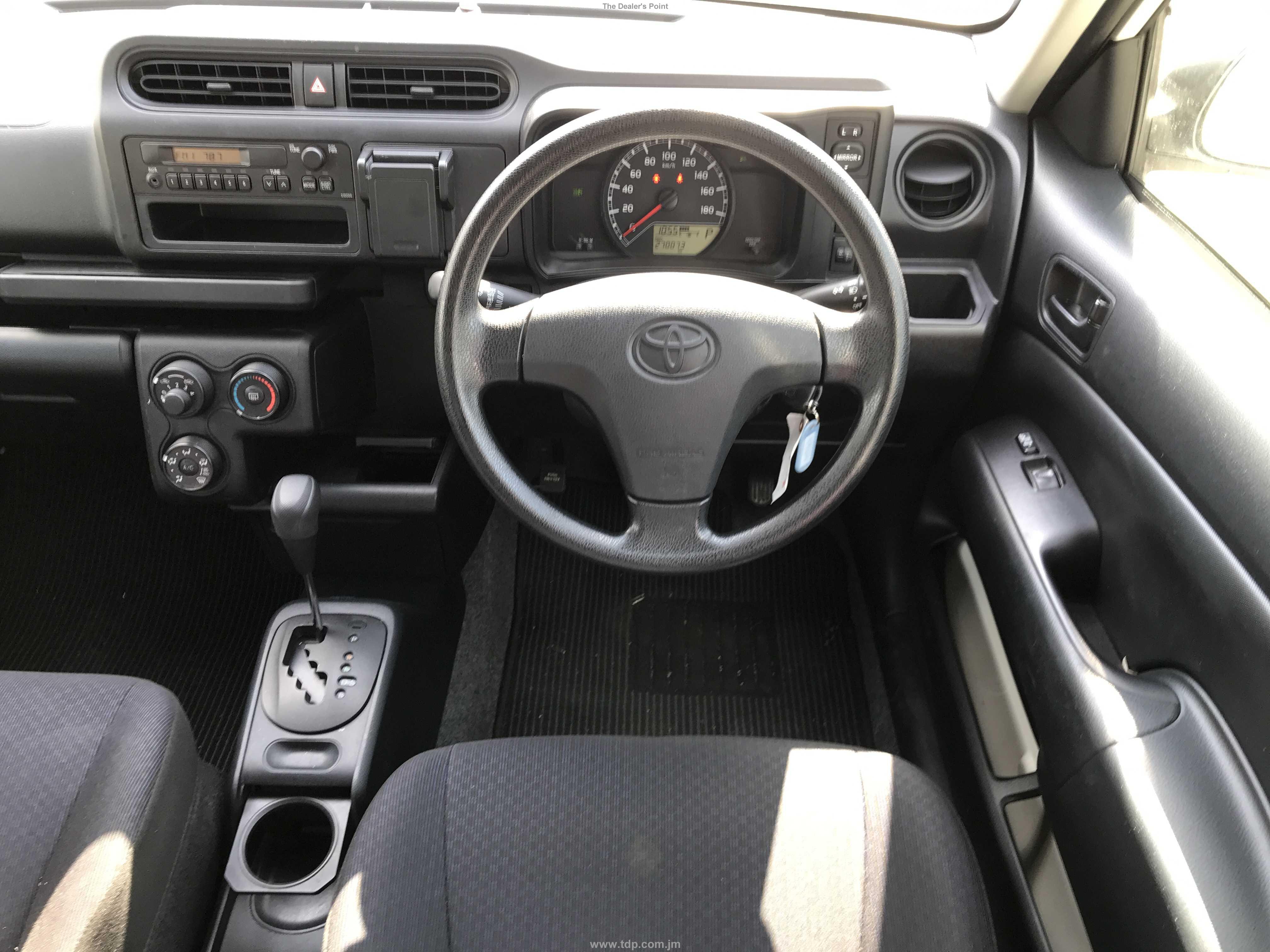 TOYOTA PROBOX 2018 Image 31