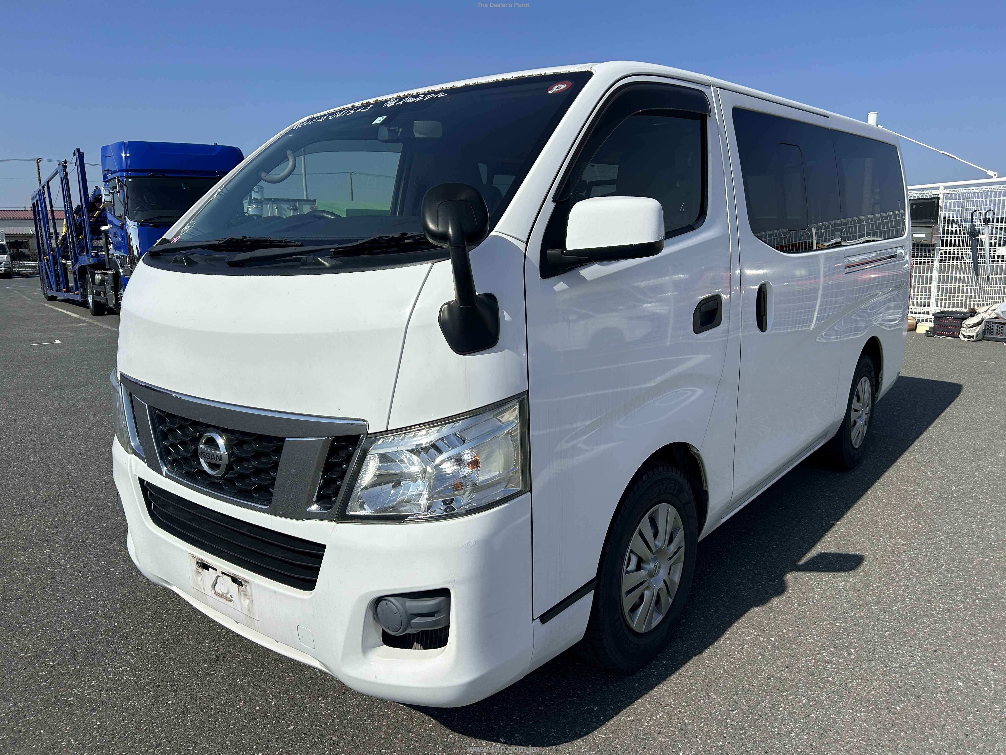 NISSAN NV350 CARAVAN 2017 Image 10