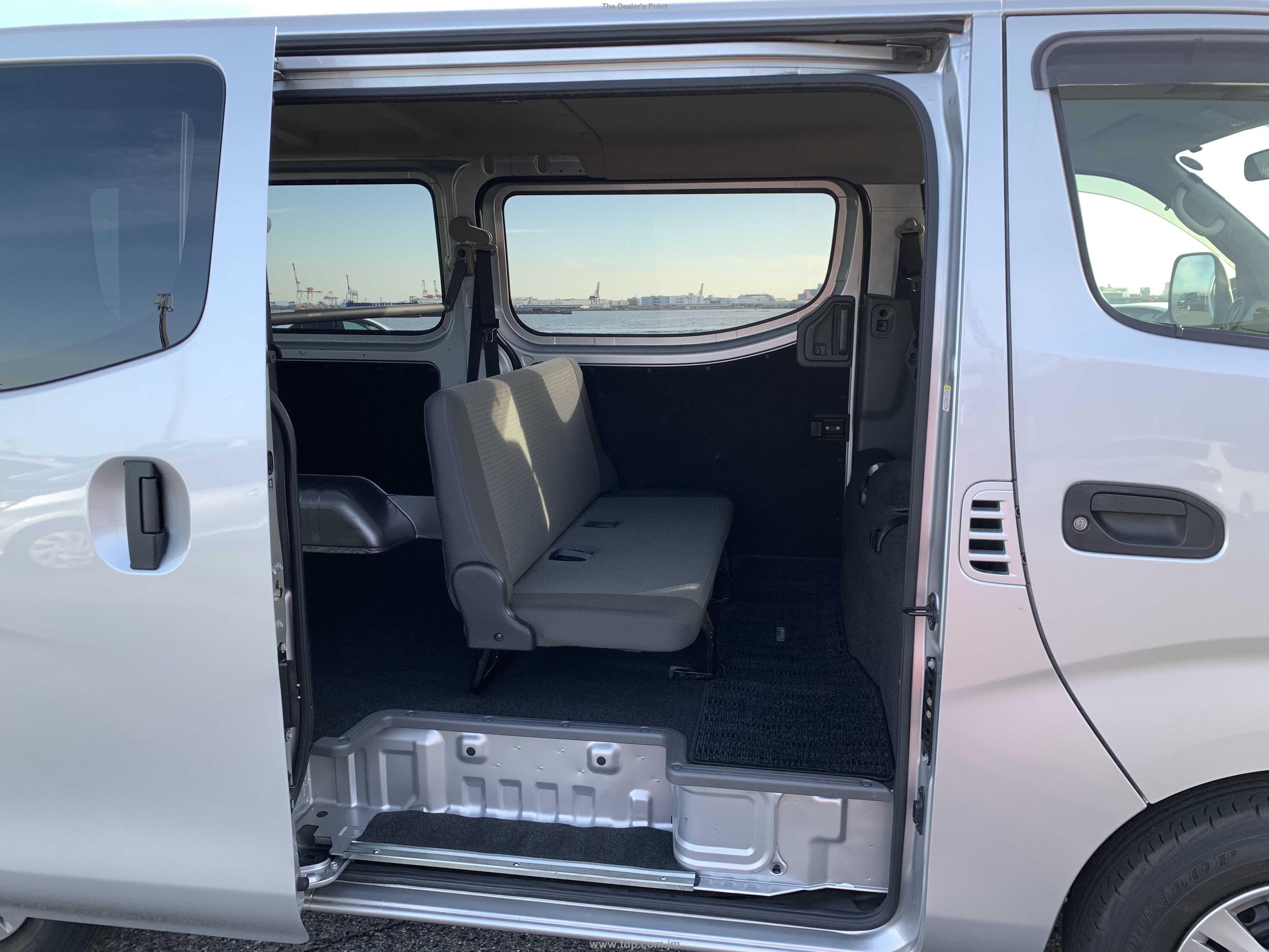 NISSAN NV350 CARAVAN 2019 Image 22