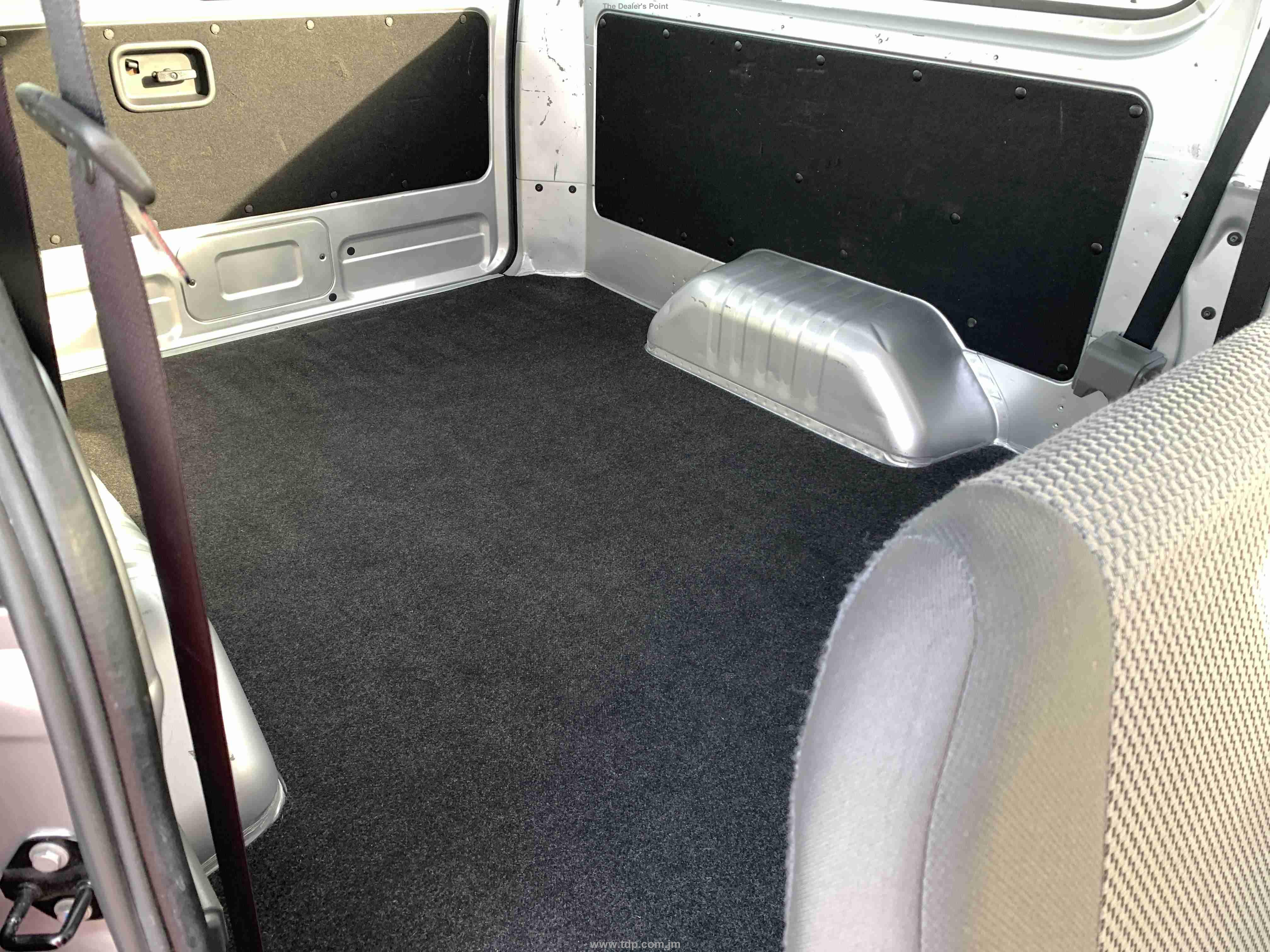 NISSAN NV350 CARAVAN 2019 Image 23